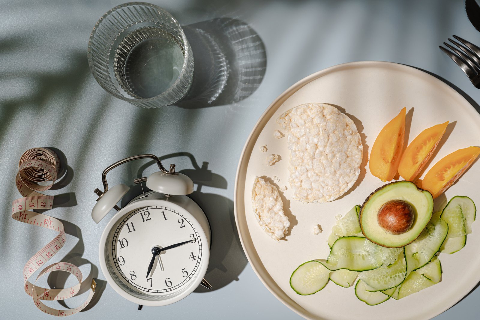 estudos jejum intermitente