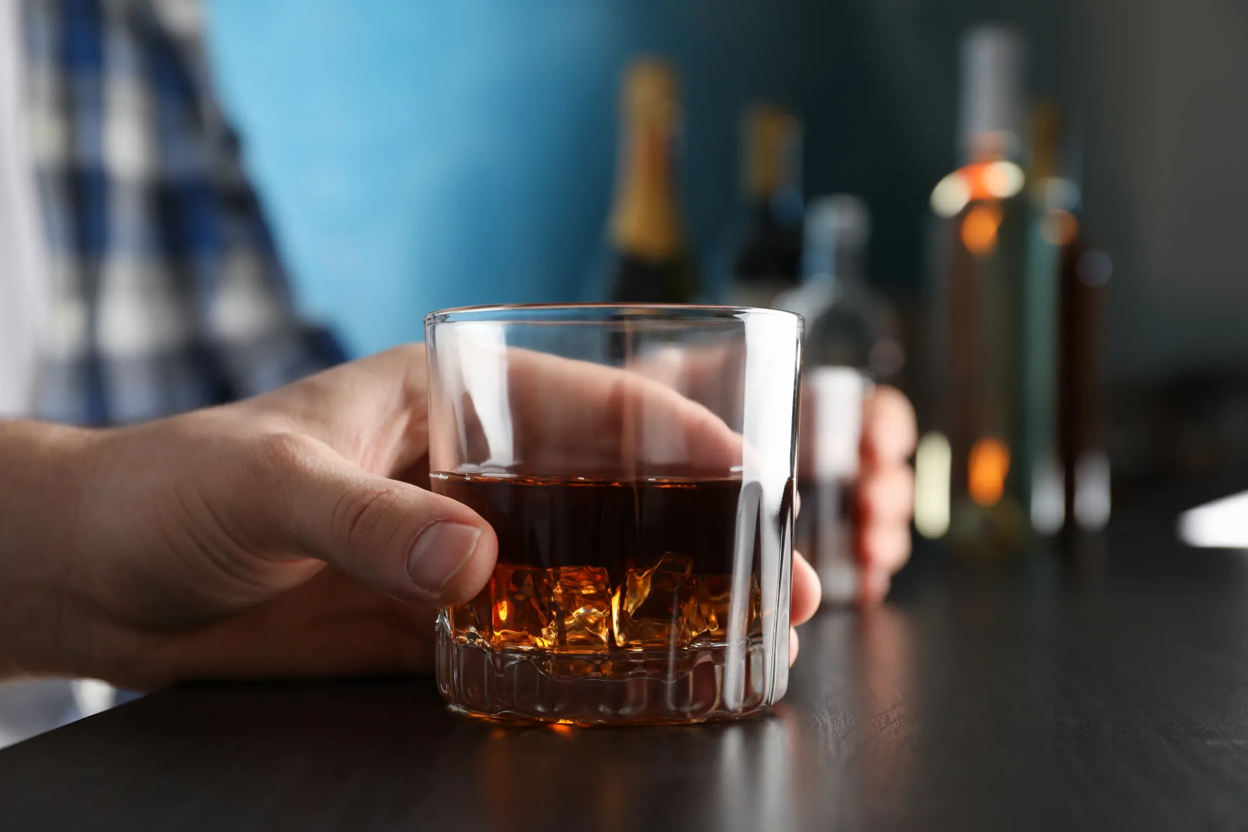 alt= álcool e obesidade bebida alcoólica engorda