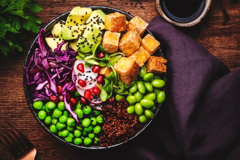 alt= onde o vegano consegue vitamina B12 fontes